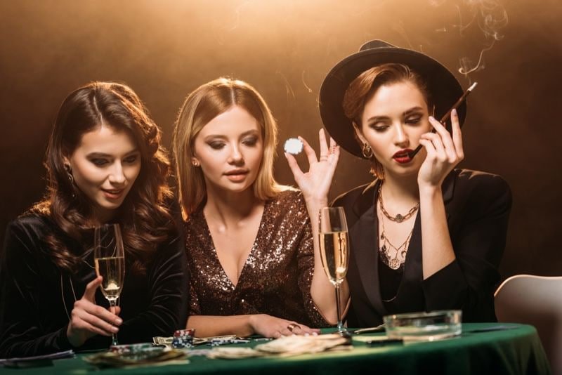 Pengingat privasi saat melihat status transaksi